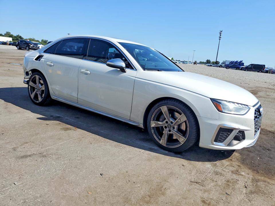Продажа на аукционе авто 2021 Audi S4, vin: WAUB4AF4XMA040788, номер лота: 52926176