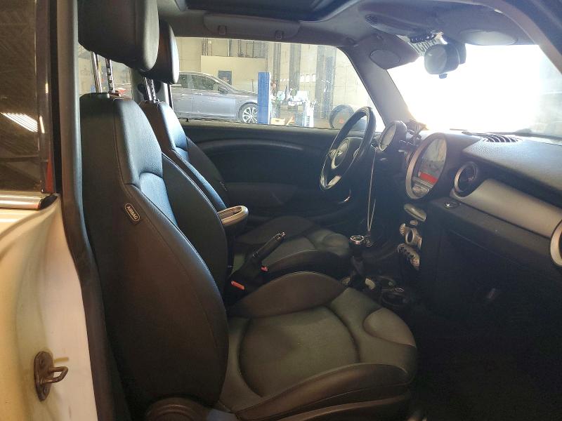 Продажа на аукционе авто 2010 Mini Cooper, vin: WMWMF3C58ATZ26717, номер лота: 55057666