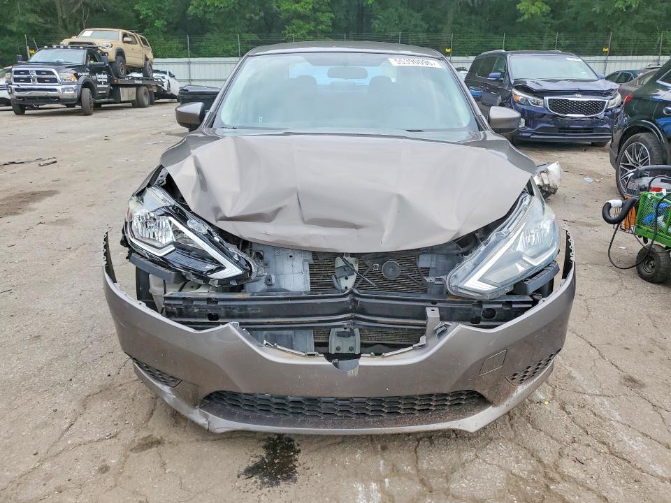 Продажа на аукционе авто 2017 Nissan Sentra, vin: 3N1AB7AP2HL643678, номер лота: 55390096