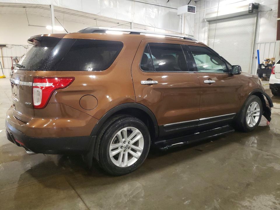 2011 Ford Explorer მანქანა იყიდება აუქციონზე, vin: 1FMHK8D83BGA15710, აუქციონის ნომერი: 52499516
