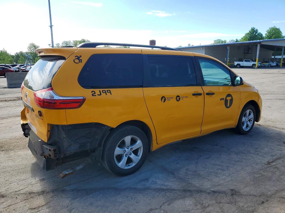 55361836 :رقم المزاد ، 5TDKZ3DC4HS876552 vin ، 2017 Toyota Sienna مزاد بيع