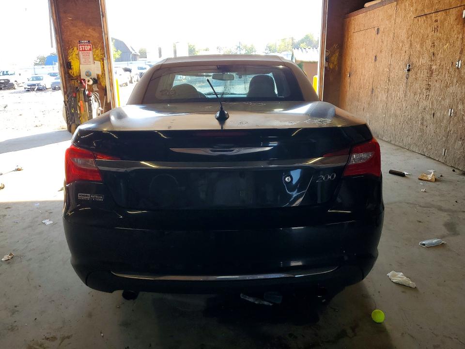 2011 Chrysler 200 მანქანა იყიდება აუქციონზე, vin: 1C3BC2EG6BN568409, აუქციონის ნომერი: 53468776