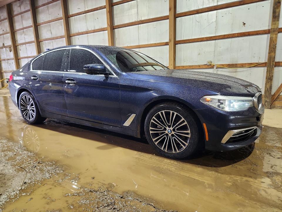 51181486 :رقم المزاد ، WBAJA7C35HG903941 vin ، 2017 Bmw 530 مزاد بيع