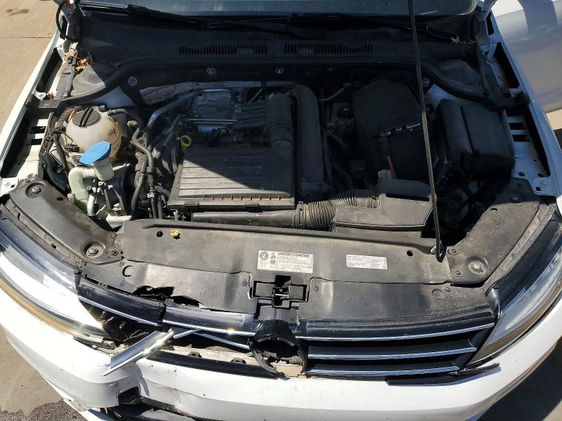 53513716 :رقم المزاد ، 3VW2B7AJ0HM290412 vin ، 2017 Volkswagen Jetta مزاد بيع
