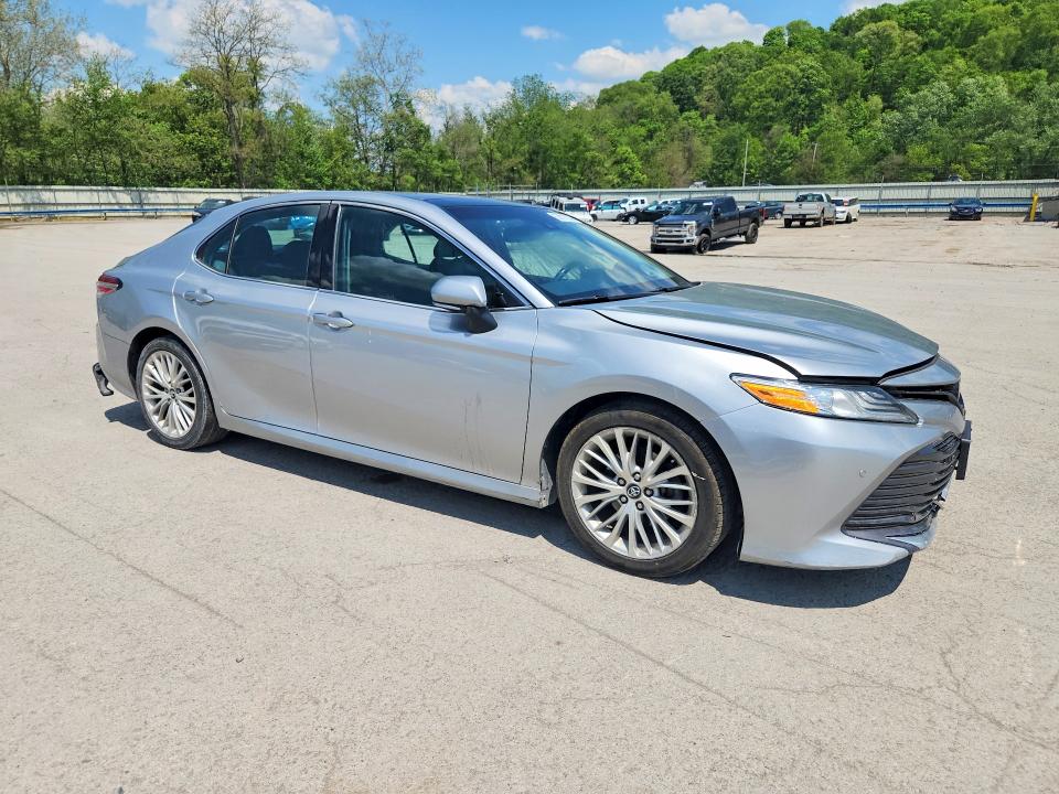 Продаж на аукціоні авто 2018 Toyota Camry, vin: 4T1B11HK3JU038099, номер лоту: 53877236