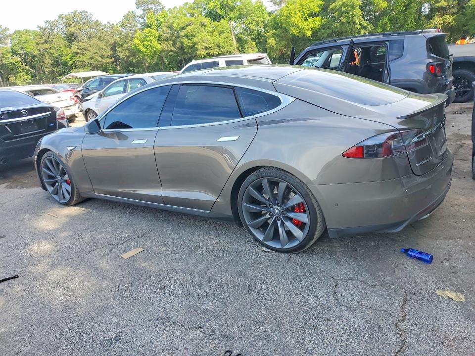 Продаж на аукціоні авто 2015 Tesla Model S, vin: 5YJSA1H4XFF091825, номер лоту: 47994266