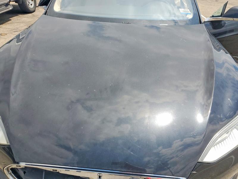 Продажа на аукционе авто 2015 Tesla Model S, vin: 5YJSA1S22FF096783, номер лота: 53604806