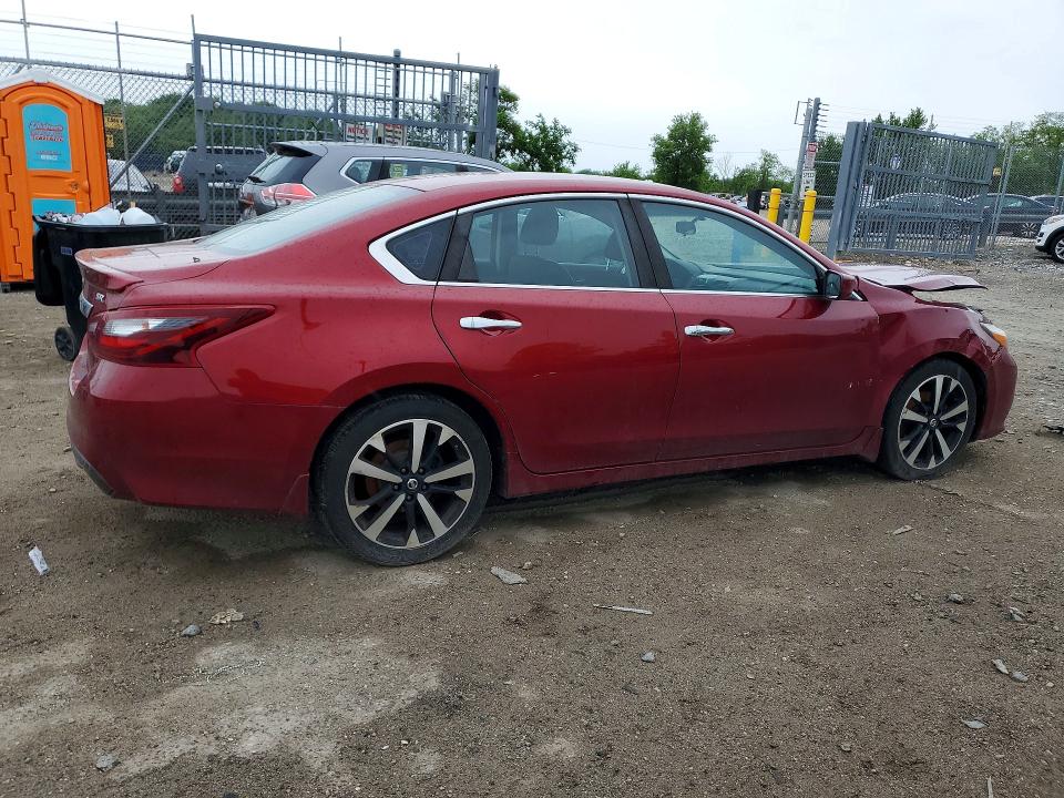 53002576 :رقم المزاد ، 1N4AL3AP4JC121659 vin ، 2018 Nissan Altima مزاد بيع
