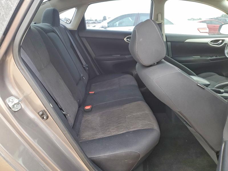 Aukcja sprzedaży 2015 Nissan Sentra, vin: 3N1AB7APXFY274312, numer aukcji: 52951966