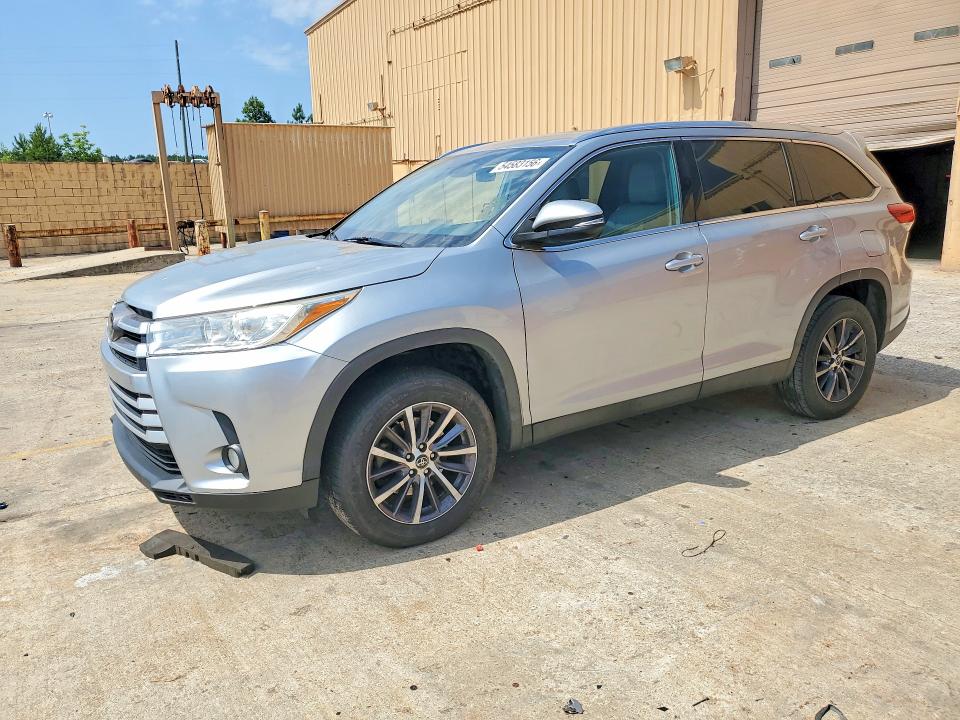 2019 Toyota Highlander მანქანა იყიდება აუქციონზე, vin: 5TDKZRFH4KS550625, აუქციონის ნომერი: 54583156