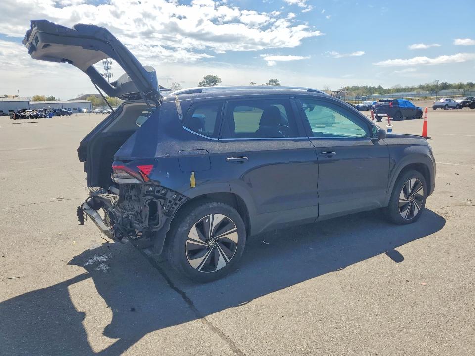 Продаж на аукціоні авто 2025 Volkswagen Taos, vin: 3VVVC7B22SM004282, номер лоту: 51888756