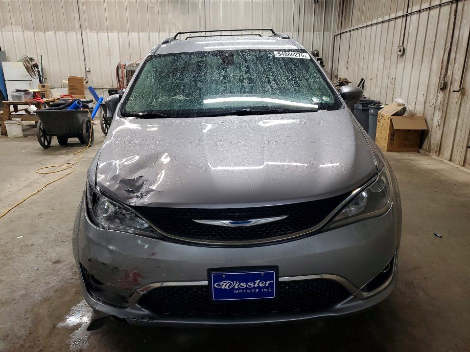 54886276 :رقم المزاد ، 2C4RC1BG7HR560727 vin ، 2017 Chrysler Pacifica مزاد بيع
