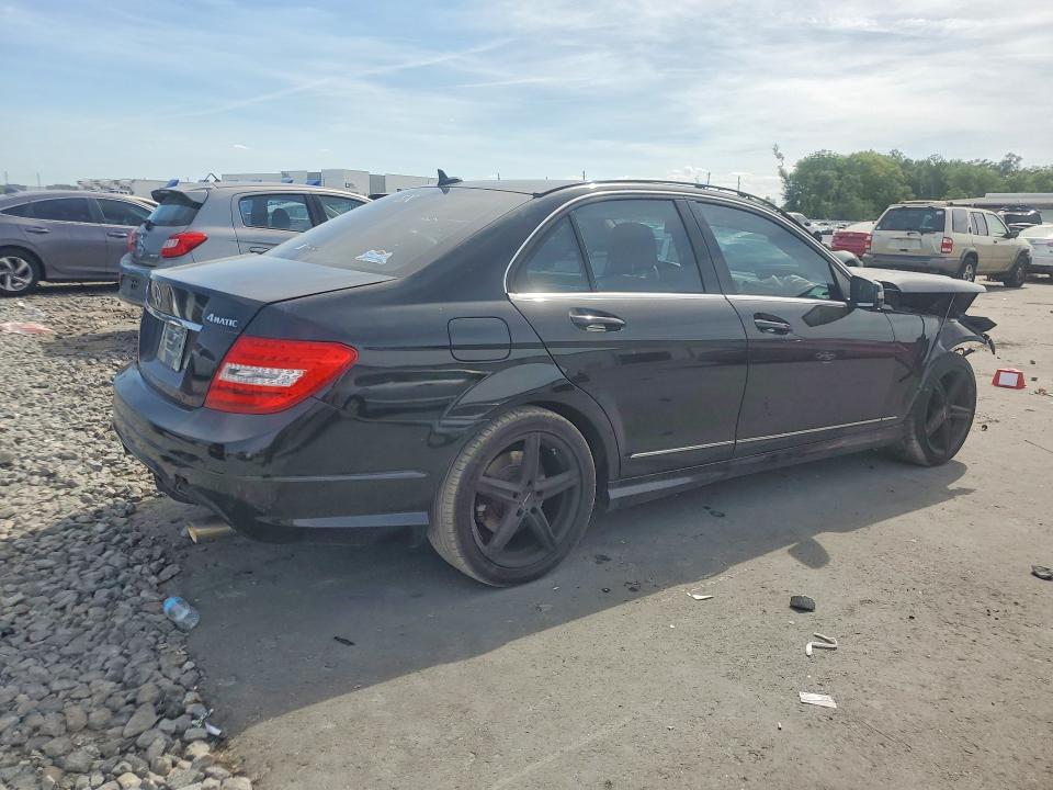 2014 Mercedes-benz C მანქანა იყიდება აუქციონზე, vin: WDDGF8AB9ER309065, აუქციონის ნომერი: 52675886