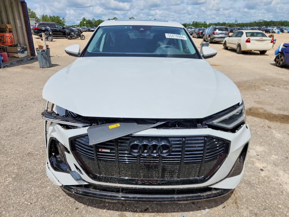 Продажа на аукционе авто 2022 Audi E-tron, vin: WA12ABGE4NB009387, номер лота: 55418986