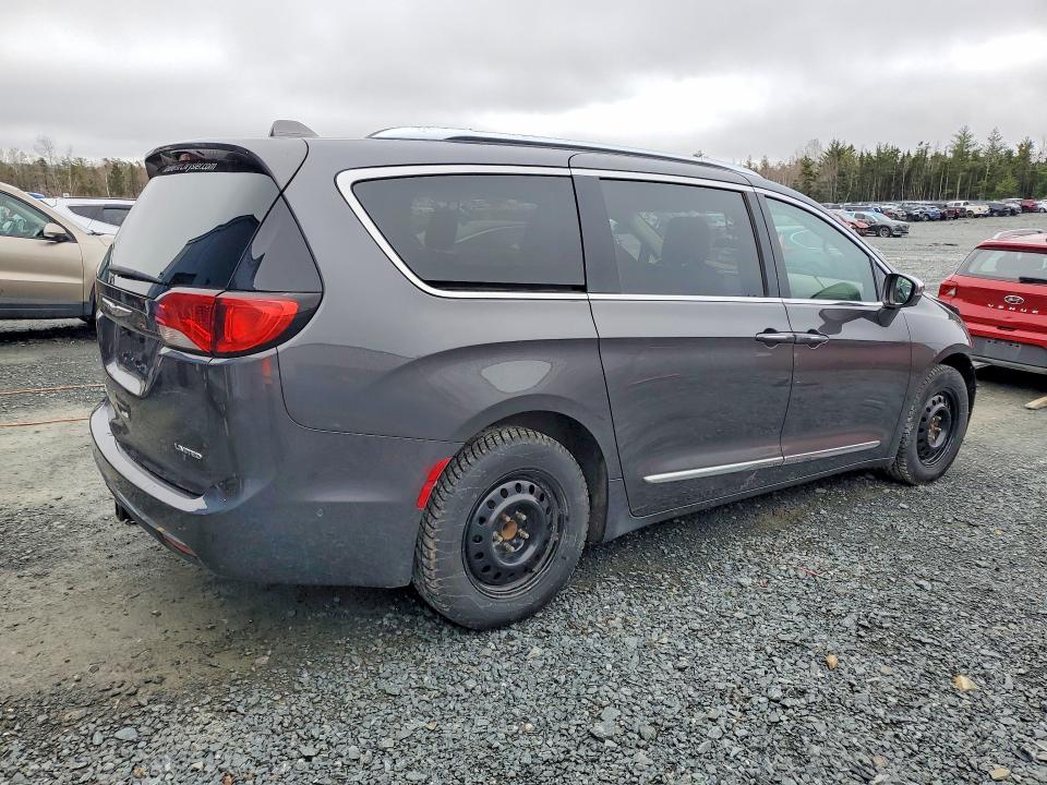 Продажа на аукционе авто 2017 Chrysler Pacifica, vin: 2C4RC1GGXHR532980, номер лота: 52844046