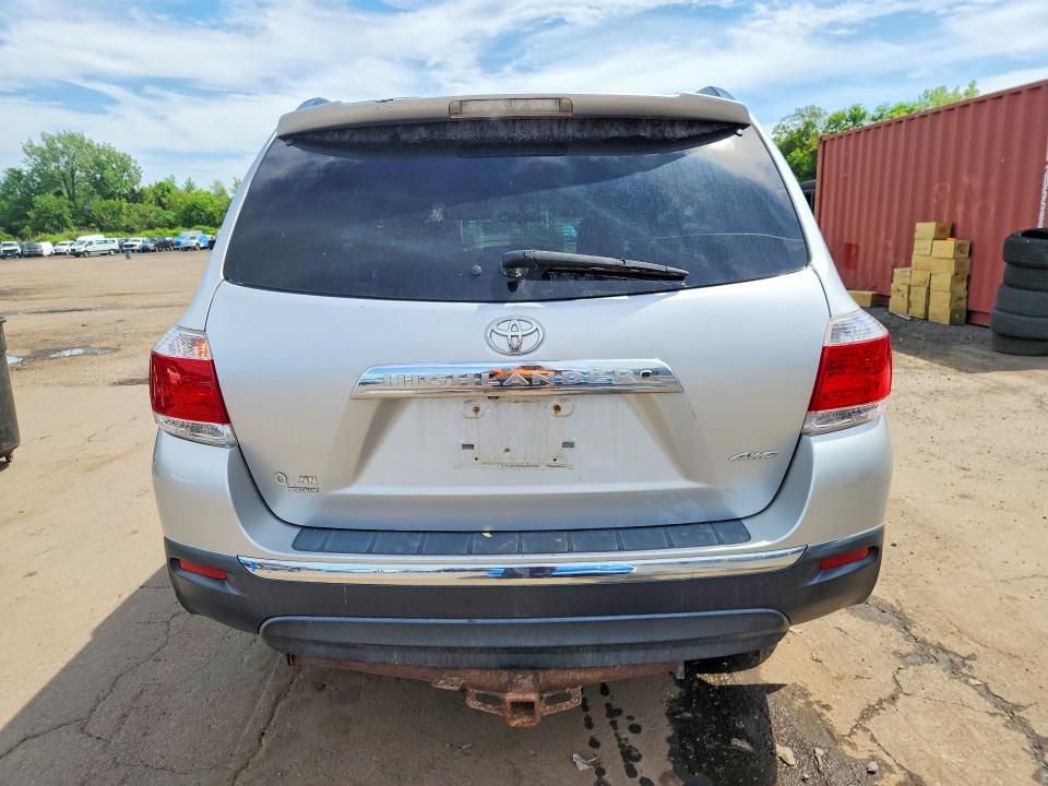 54771626 :رقم المزاد ، 5TDBK3EH4BS065890 vin ، 2011 Toyota Highlander مزاد بيع