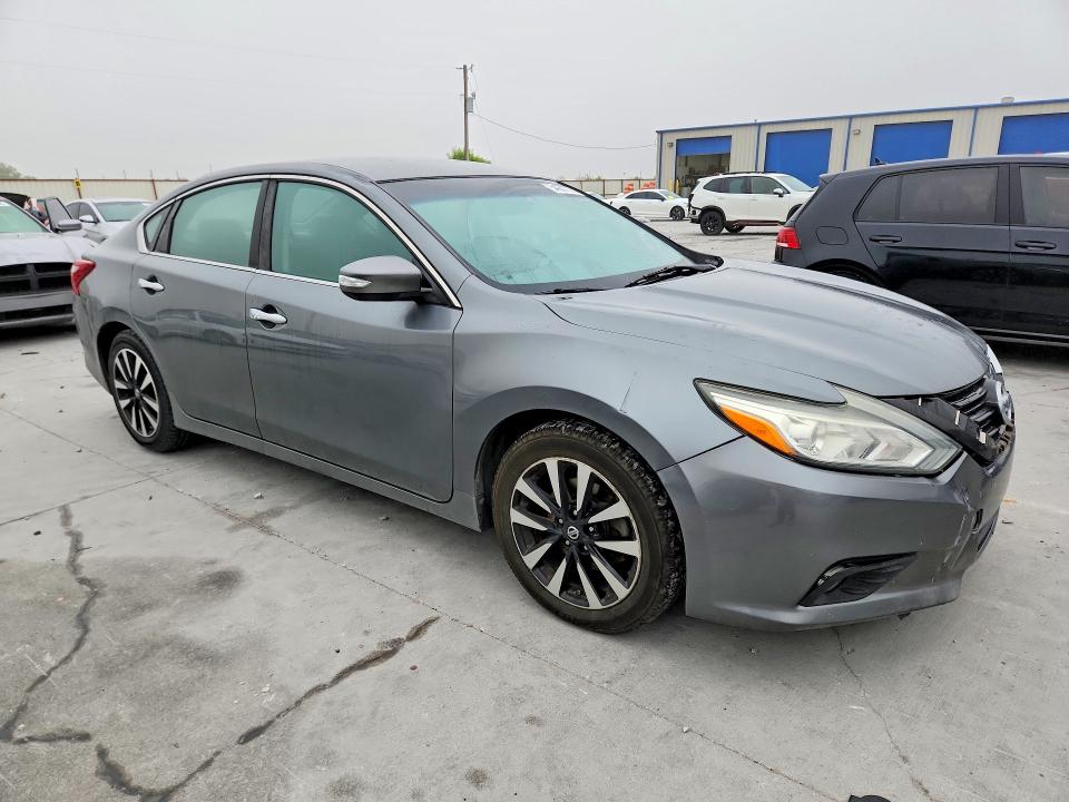 54207776 :رقم المزاد ، 1N4AL3AP2JC160735 vin ، 2018 Nissan Altima مزاد بيع