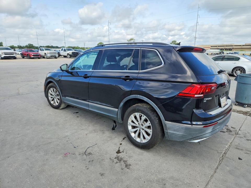 Продажа на аукционе авто 2018 Volkswagen Tiguan, vin: 3VV3B7AX1JM008748, номер лота: 54123056