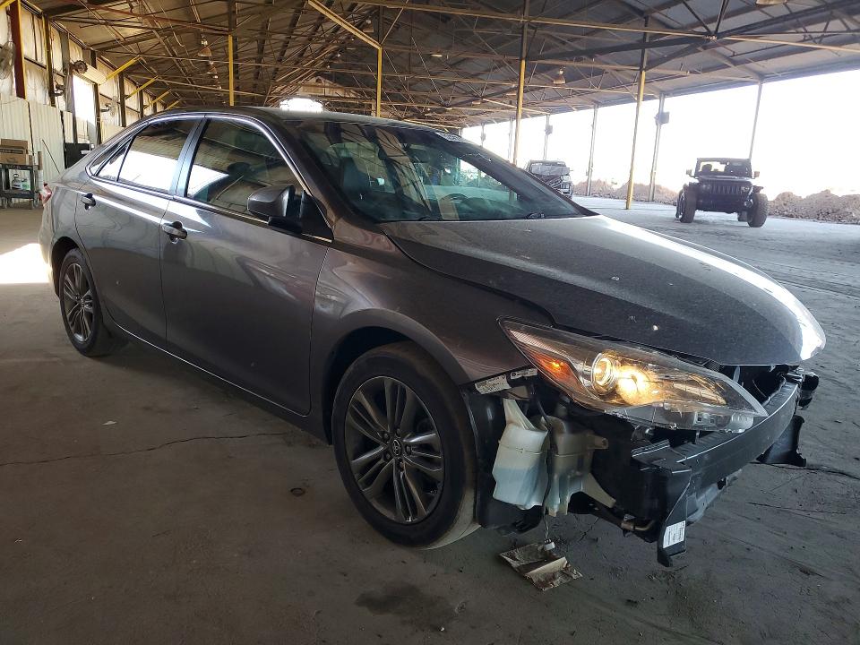 52482206 :رقم المزاد ، 4T1BF1FK1GU238606 vin ، 2016 Toyota Camry مزاد بيع