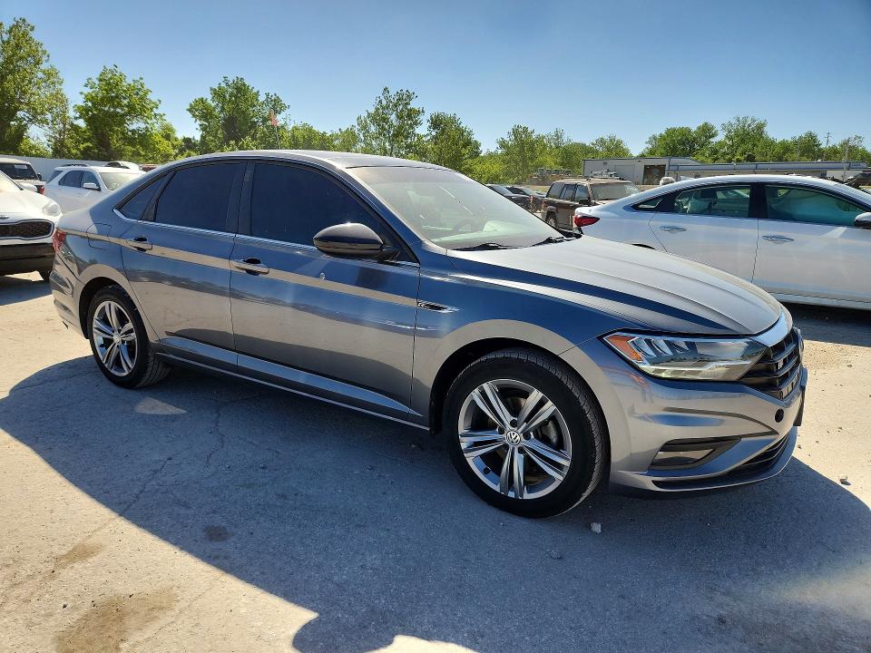 Продажа на аукционе авто 2019 Volkswagen Jetta, vin: 3VWCB7BU6KM268595, номер лота: 53244506