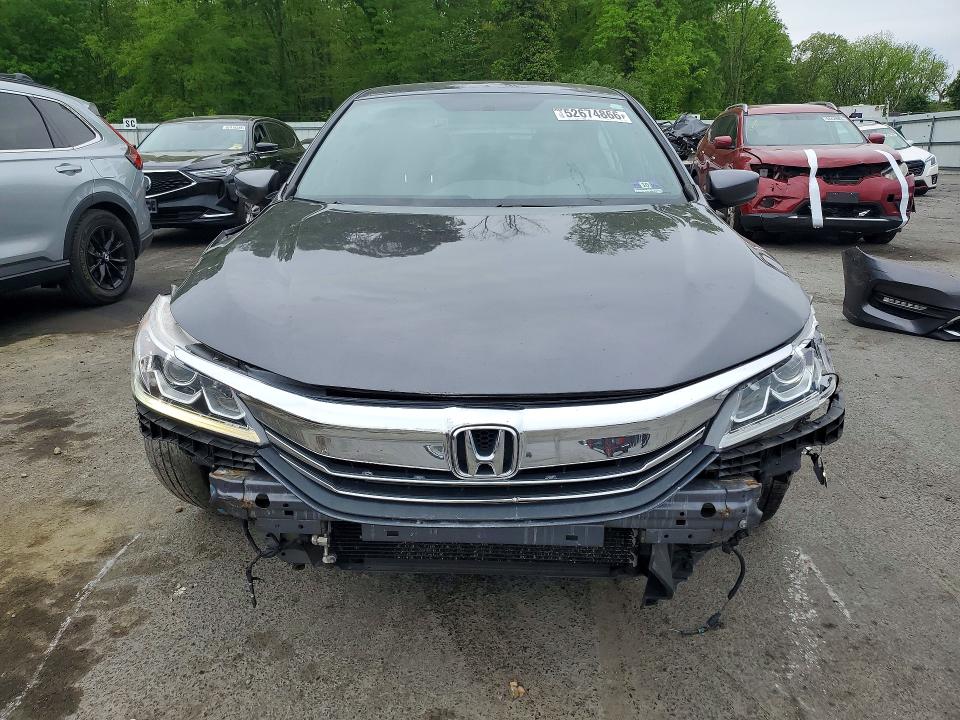 Продаж на аукціоні авто 2017 Honda Accord, vin: 1HGCR2F59HA238972, номер лоту: 52674866