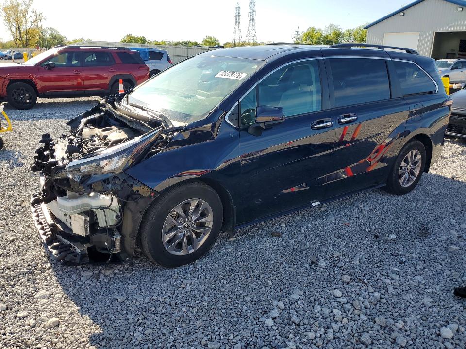 52829776 :رقم المزاد ، 5TDYSKFCXRS126757 vin ، 2024 Toyota Sienna مزاد بيع