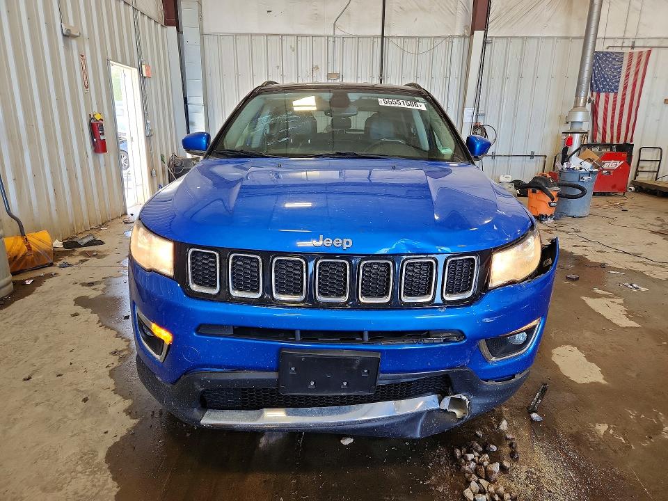 55551586 :رقم المزاد ، 3C4NJDCBXKT645753 vin ، 2019 Jeep Compass مزاد بيع