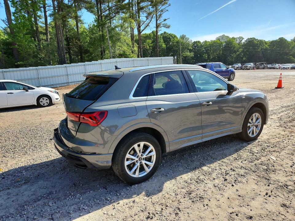 2024 Audi Q3 მანქანა იყიდება აუქციონზე, vin: WA1DECF38R1040155, აუქციონის ნომერი: 51475446