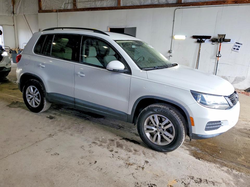 Aukcja sprzedaży 2016 Volkswagen Tiguan, vin: WVGAV7AXXGW601803, numer aukcji: 53310226