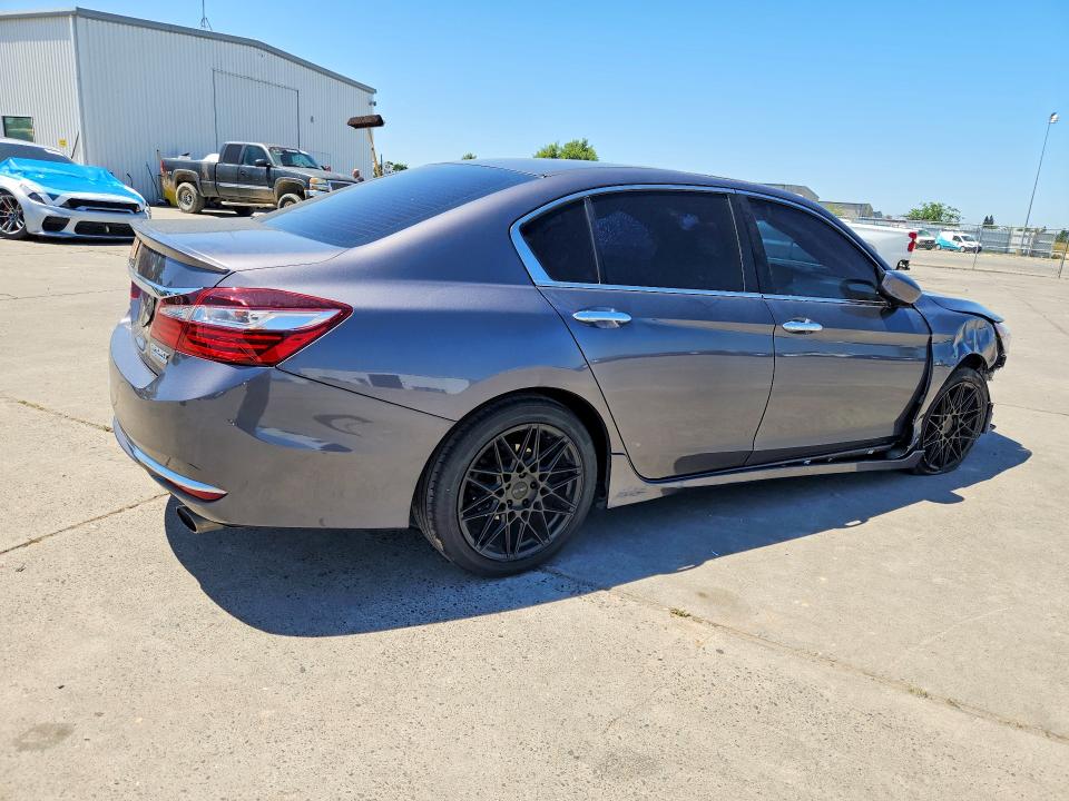 Продаж на аукціоні авто 2017 Honda Accord, vin: 1HGCR2F14HA302168, номер лоту: 52877396