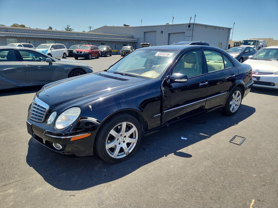 53830306 :رقم المزاد ، WDBUF56X67B022972 vin ، 2007 Mercedes-benz E مزاد بيع