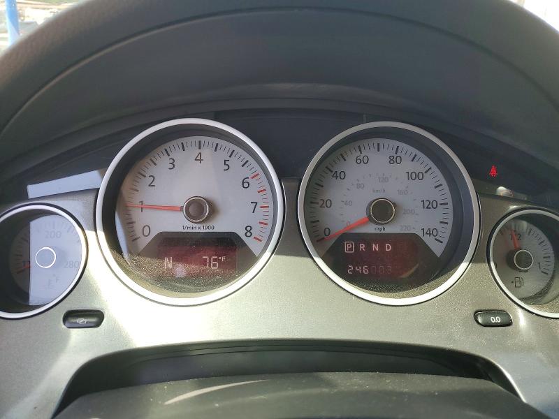 53524266 :رقم المزاد ، 2V4RW3D18AR272187 vin ، 2010 Volkswagen Routan مزاد بيع