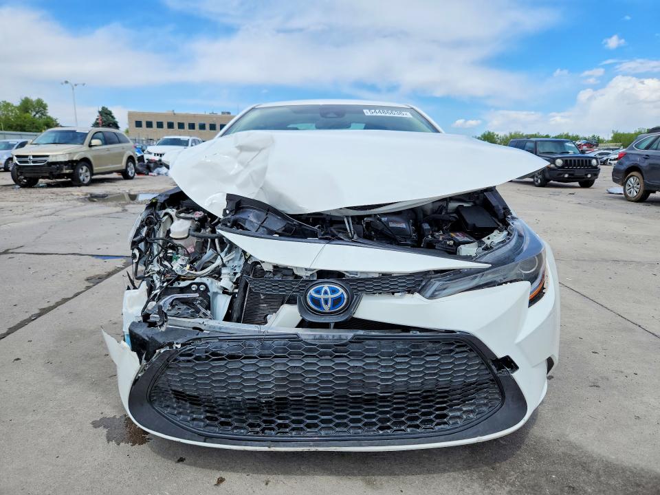 54486636 :رقم المزاد ، JTDEAMDE0MJ016828 vin ، 2021 Toyota Corolla مزاد بيع
