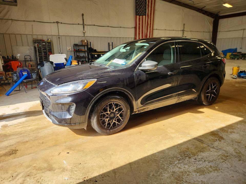 53576586 :رقم المزاد ، 1FMCU0G60NUA87681 vin ، 2022 Ford Escape مزاد بيع