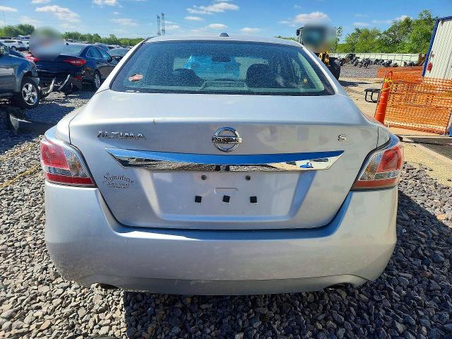 2015 Nissan Altima მანქანა იყიდება აუქციონზე, vin: 1N4AL3AP8FN900736, აუქციონის ნომერი: 53340586