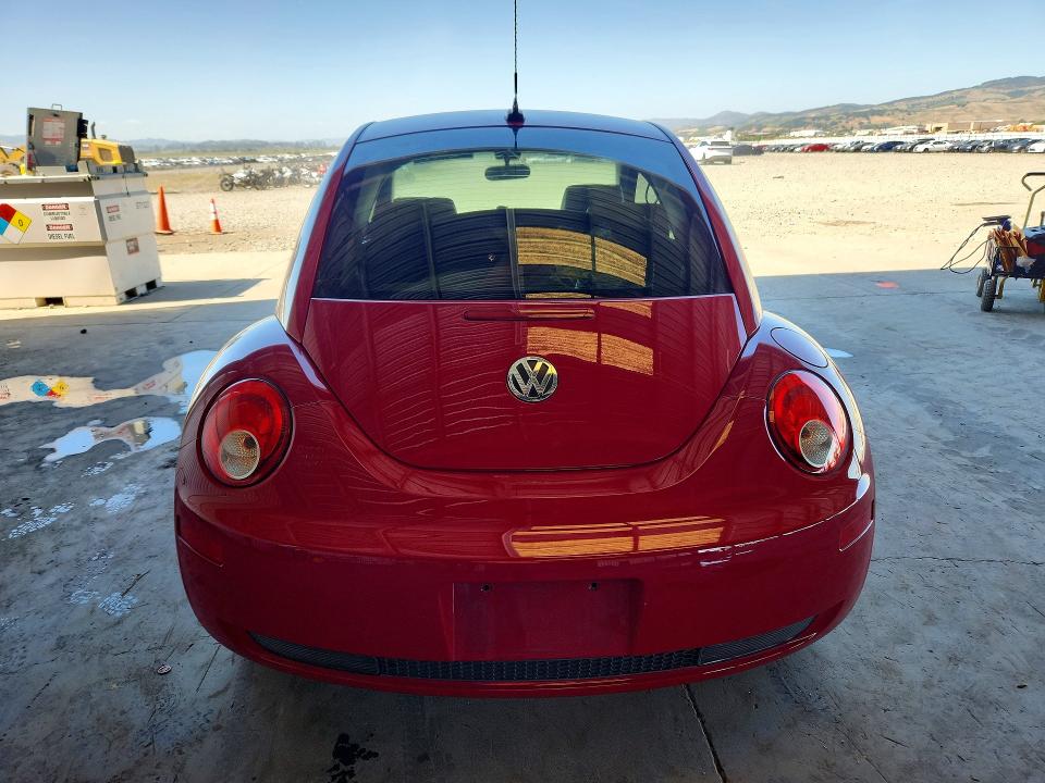 2010 Volkswagen New Beetle მანქანა იყიდება აუქციონზე, vin: 3VWRG3AG6AM023388, აუქციონის ნომერი: 54503236