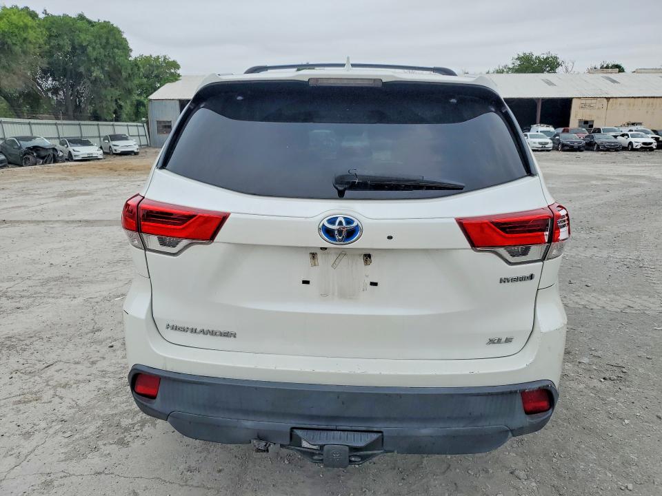 53111236 :رقم المزاد ، 5TDJGRFH4JS051842 vin ، 2018 Toyota Highlander Hybrid مزاد بيع