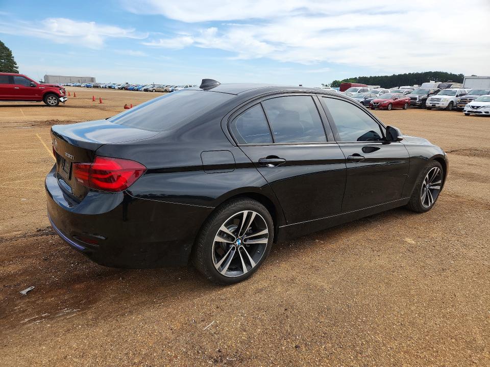 Продаж на аукціоні авто 2018 Bmw 330, vin: WBA8D9C56JA616345, номер лоту: 52721806