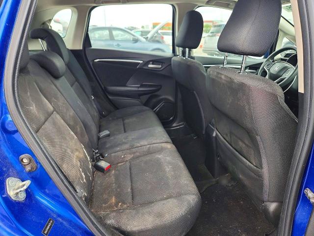 54686186 :رقم المزاد ، 3HGGK5H80FM787104 vin ، 2015 Honda Fit مزاد بيع