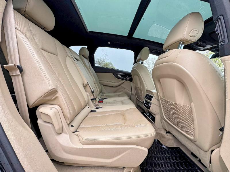 Продаж на аукціоні авто 2017 Audi Q7, vin: WA1LAAF7XHD031470, номер лоту: 53318856