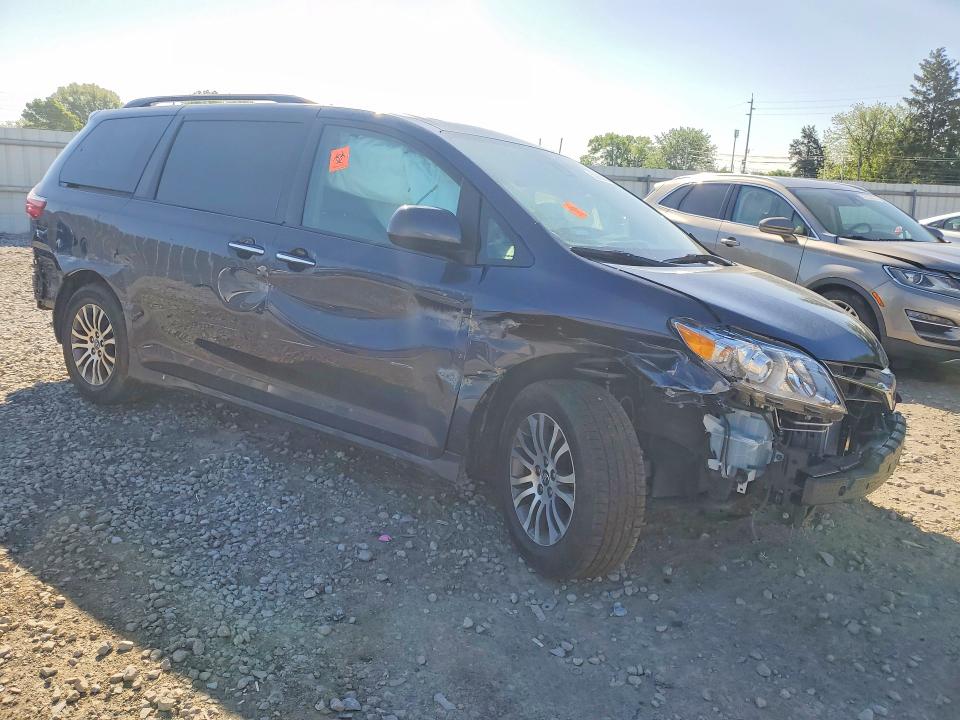 2018 Toyota Sienna მანქანა იყიდება აუქციონზე, vin: 5TDYZ3DC0JS914357, აუქციონის ნომერი: 52050086