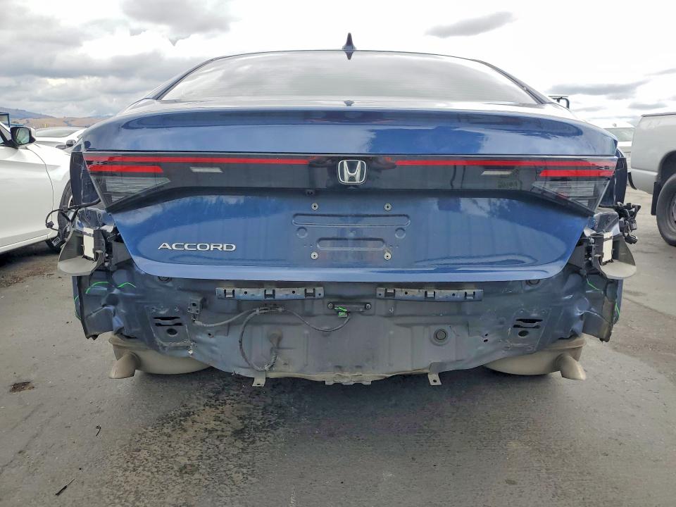 55446316 :رقم المزاد ، 1HGCY1F32PA059585 vin ، 2023 Honda Accord مزاد بيع