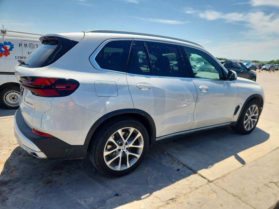 53141026 :رقم المزاد ، 5UX23EU08R9V86848 vin ، 2024 Bmw X5 مزاد بيع