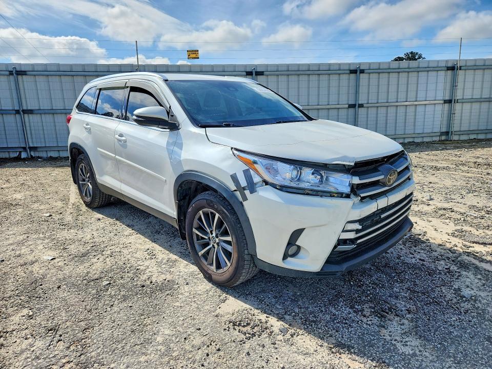 2019 Toyota Highlander მანქანა იყიდება აუქციონზე, vin: 5TDJZRFH2KS926671, აუქციონის ნომერი: 54254666
