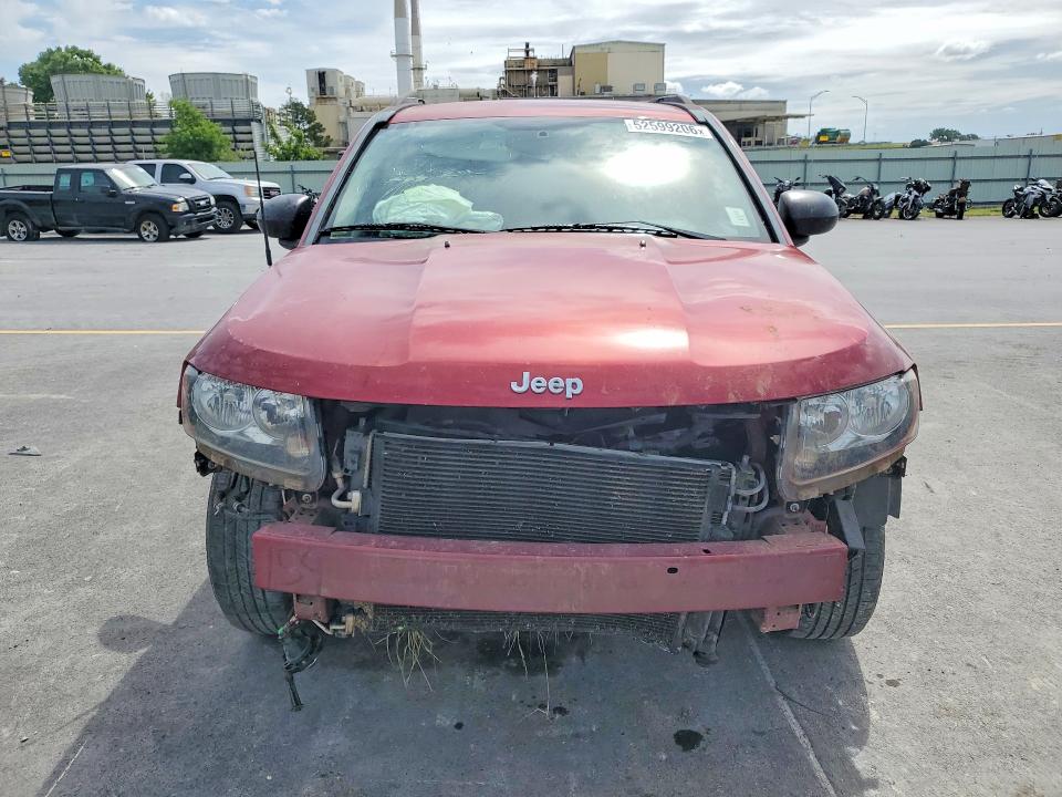 52599206 :رقم المزاد ، 1C4NJCBA1FD313697 vin ، 2015 Jeep Compass مزاد بيع