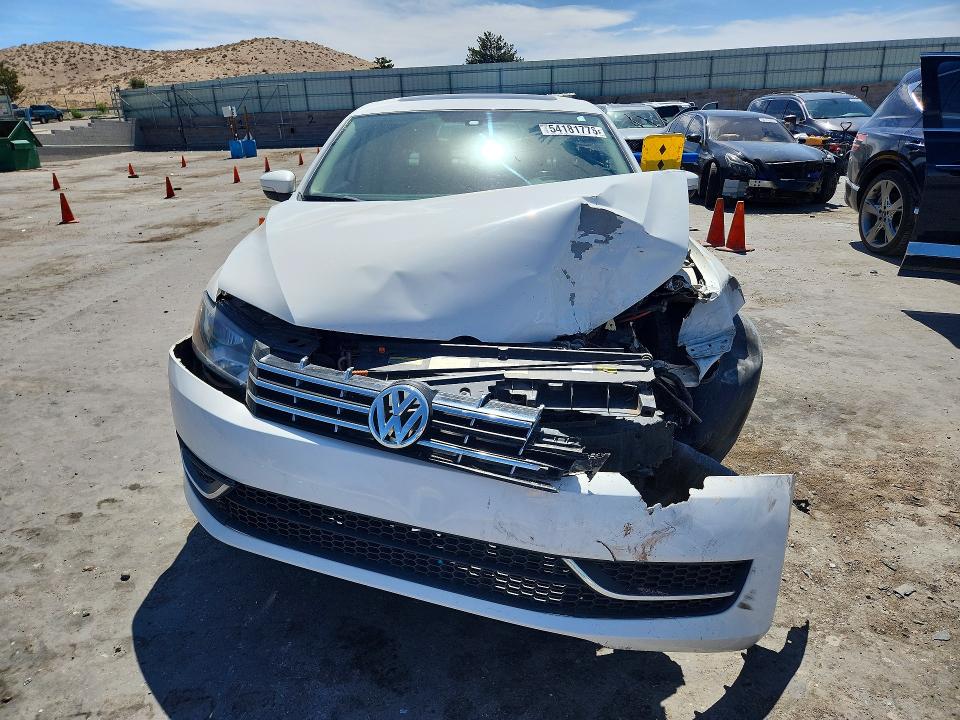 54181776 :رقم المزاد ، 1VWBN7A31DC031769 vin ، 2013 Volkswagen Passat مزاد بيع