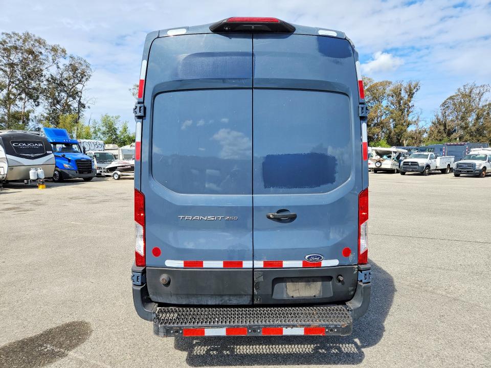 55084436 :رقم المزاد ، 1FTBR3X83LKB27698 vin ، 2020 Ford Transit مزاد بيع