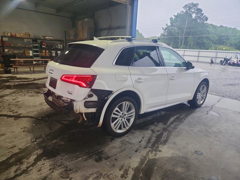 51421436 :رقم المزاد ، WA1BNAFY1J2133296 vin ، 2018 Audi Q5 مزاد بيع