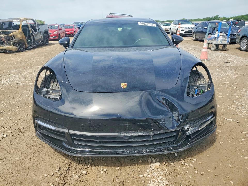 52625756 :رقم المزاد ، WP0AE2A79LL131010 vin ، 2020 Porsche Panamera مزاد بيع