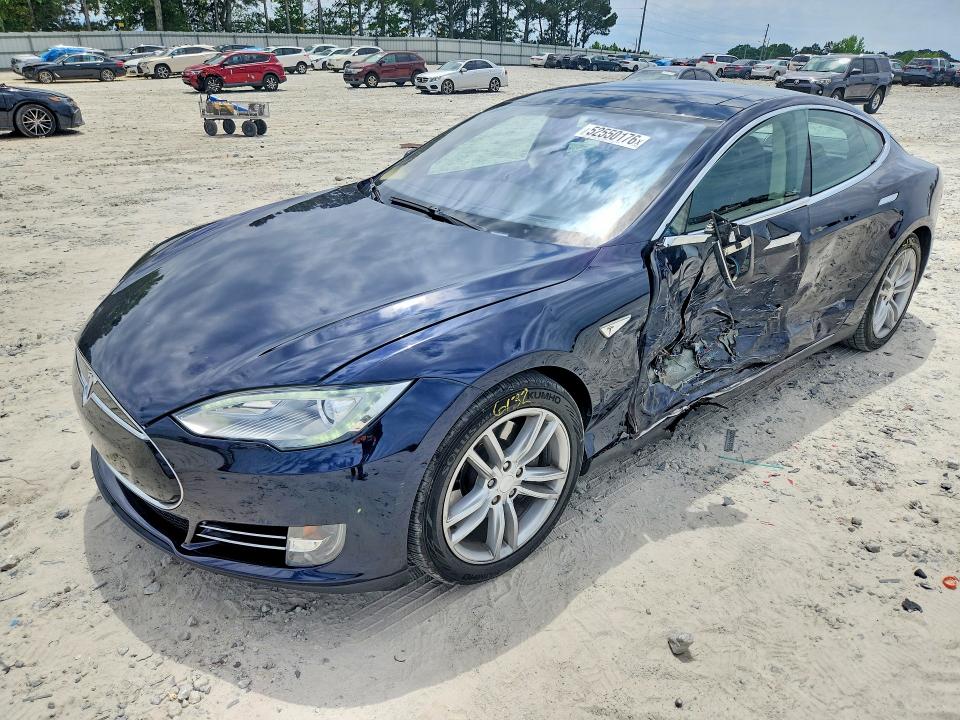 2014 Tesla Model S მანქანა იყიდება აუქციონზე, vin: 5YJSA1H19EFP48893, აუქციონის ნომერი: 52550176